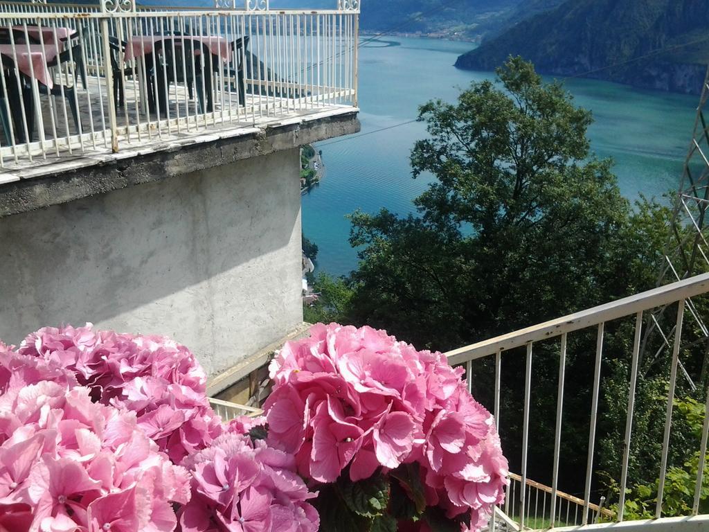 Hotel Poggio D'Oro Riva di Solto Exterior photo