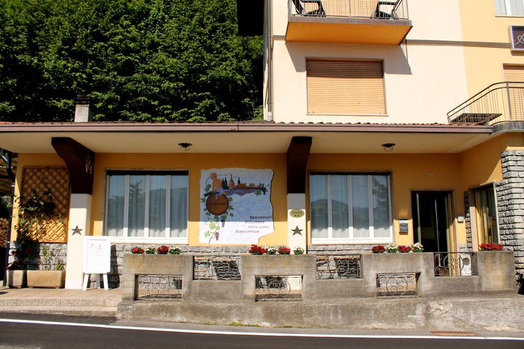 Hotel Poggio D'Oro Riva di Solto Exterior photo